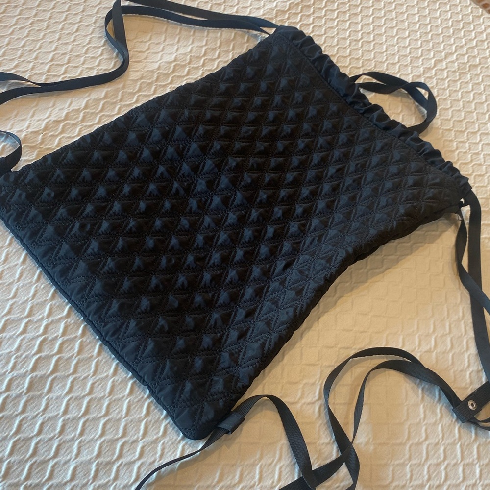 Fabletics Black Quilted Drawstring Backpack. Ligh… - image 8